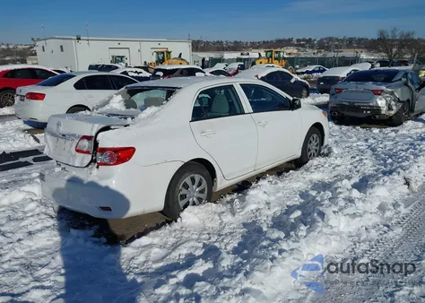 2013 Toyota Corolla L z USA, uszkodzony, nr VIN 2T1BU4EE5DC100079